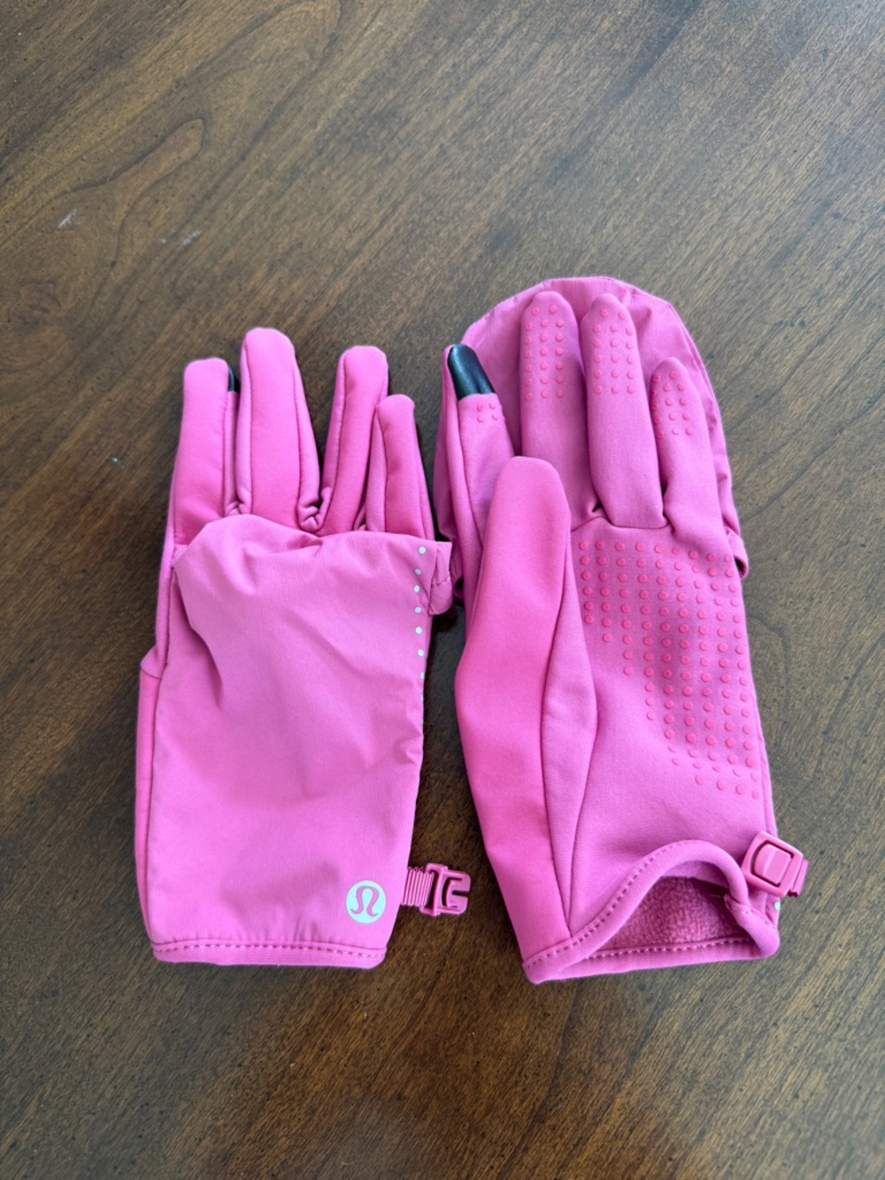 Lululemon Run for It All Hooded Gloves Pink Lychee water repelling fleece